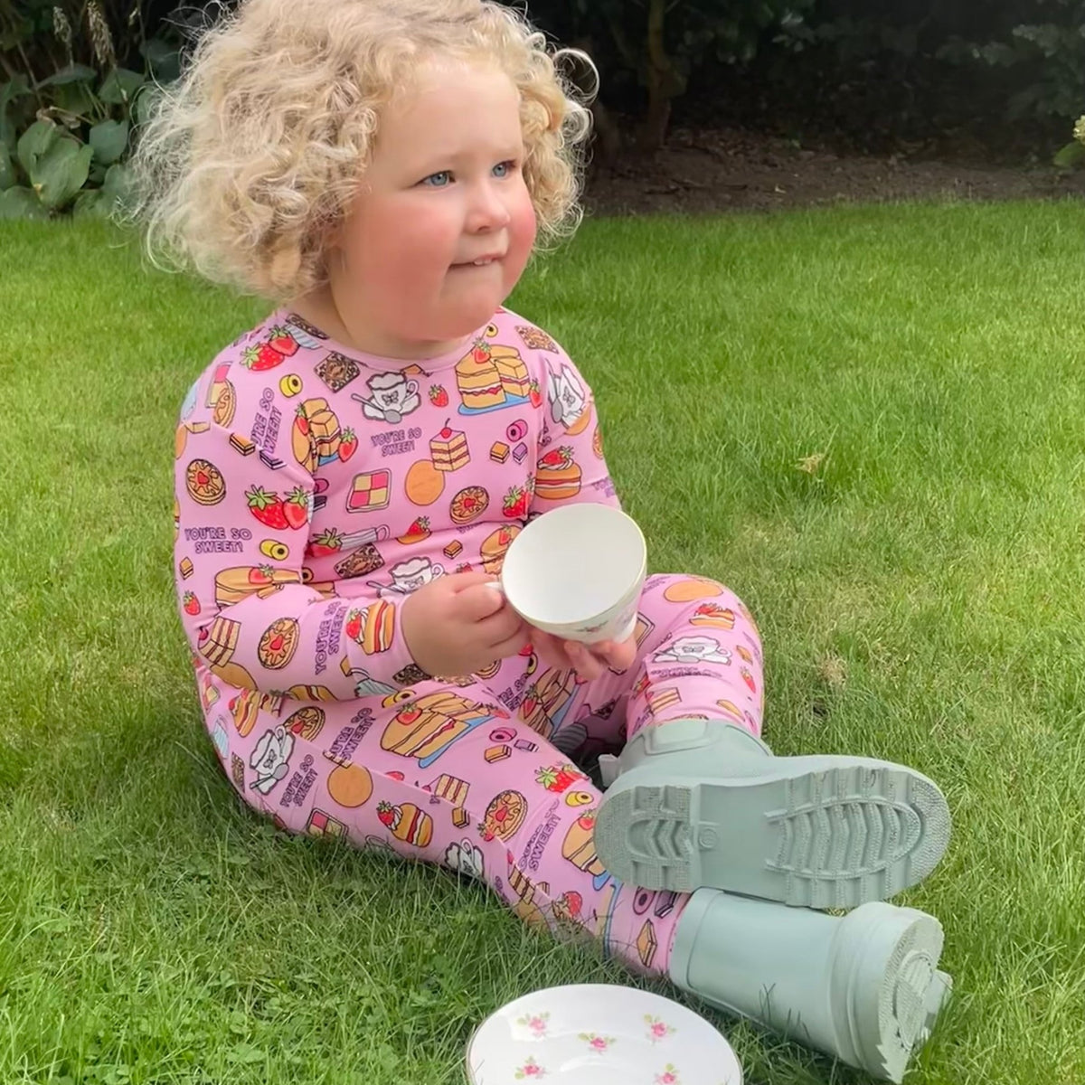 Stretchaboo x Sam Jayne So Sweet Bamboo Baby Grow - Stretchaboo
